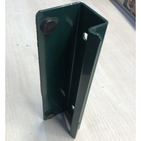 Slotvanger IJZER voor muur groen