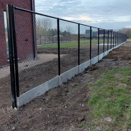 Combi tussenpaal diam.60mmx175cm zwart Combi tussenpaal diam.60mmx175cm zwart