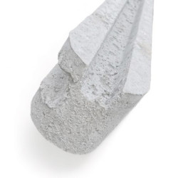 Betonnen hoekpaal 278cm met gleuf 220x3,5cm