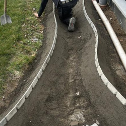 Boordsteen fijne boord buigbaar 100x15x3-1,5cm grijs