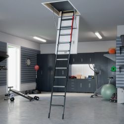 FAKRO LME Energy Efficient zoldertrap op maat